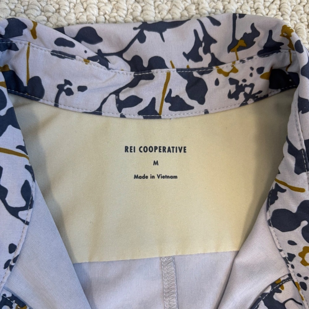 REI Co-op Sun Up Shirt Dress Grey Lilac Floral UPF 50 Medium Gorpcore Outdoor - Picture 6 of 16